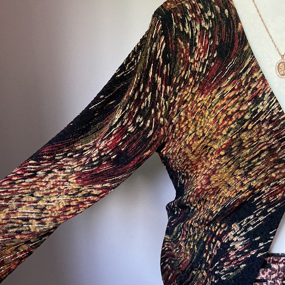 Top - Picture 3 of 4